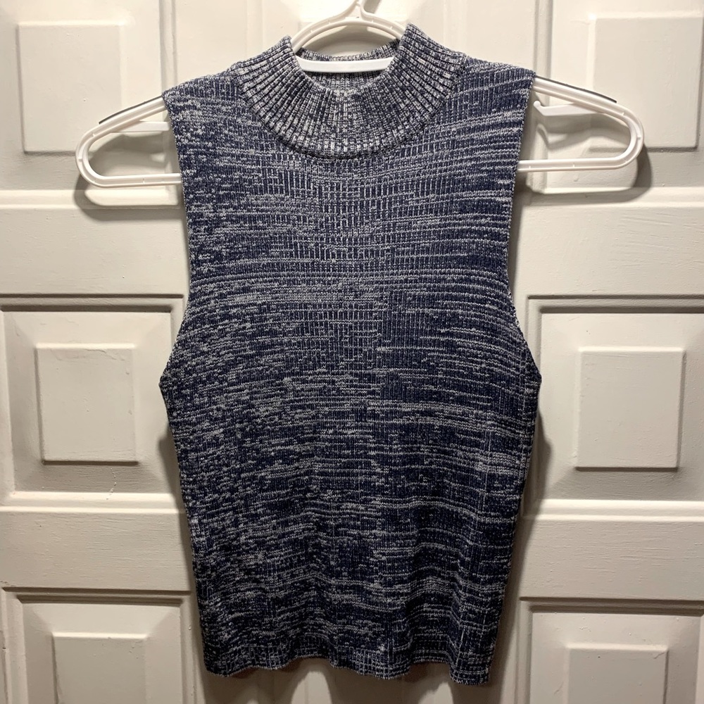 Turtle neck crop top!